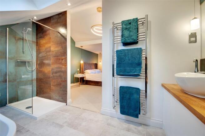 En Suite Bathroom