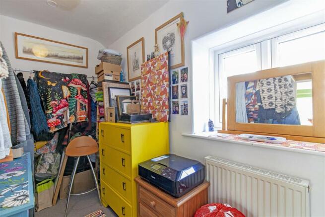 Bedroom 2-1.jpg