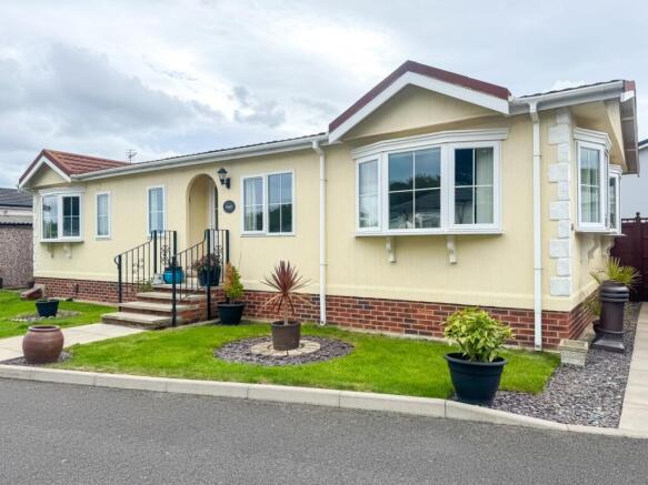 Hazelgrove EweMove Saltburn-15