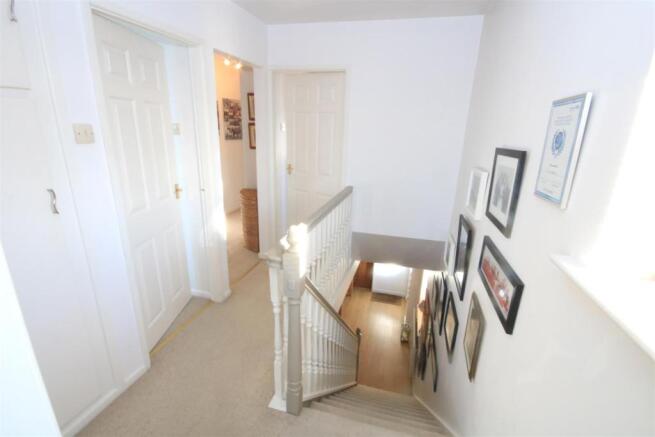 FIRST FLOOR LANDING