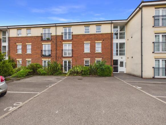 2 bed Apartment for sale Image 8