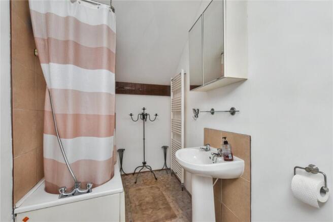 2 bed Apartment for sale Image 7
