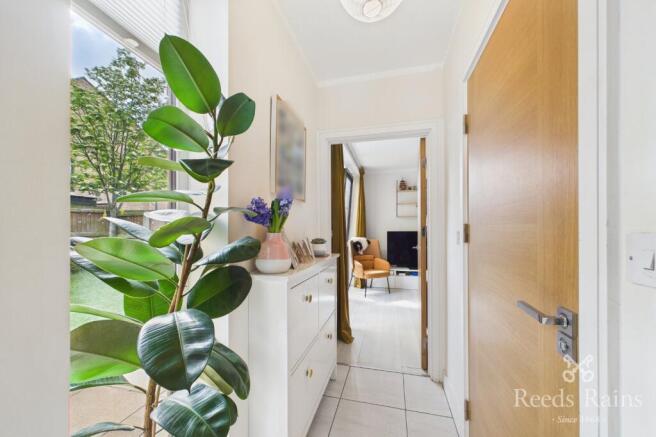 2 bed Semi-Detached for sale Image 10