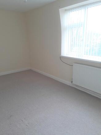 Bedroom 1 (FRONT)