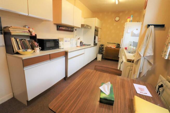 KITCHEN DINER