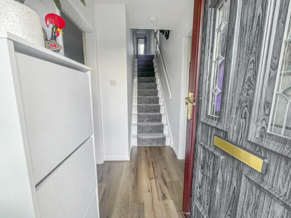 4 bed Detached for sale Image 10