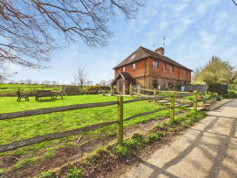 25, Green Street, Horsham RH13 8PB