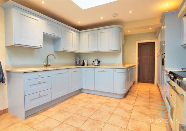 KITCHEN BREAKFAST ROOM