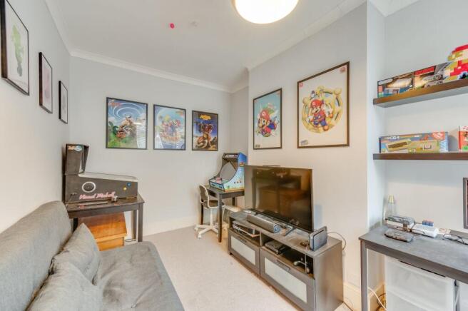 3 bed Terraced for sale Image 12