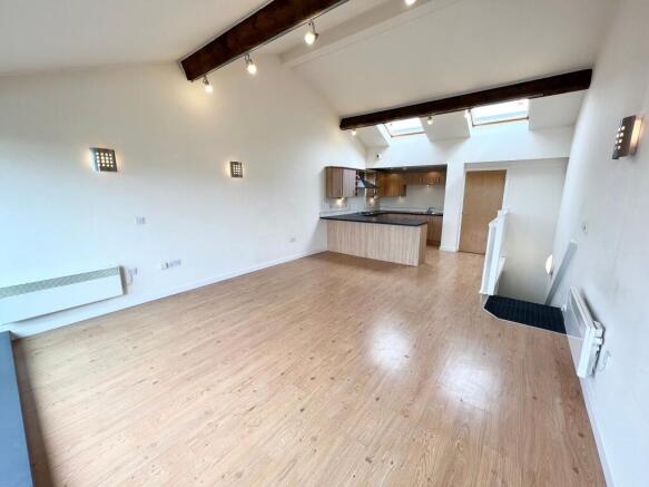 2 bed Apartment for sale Image 7