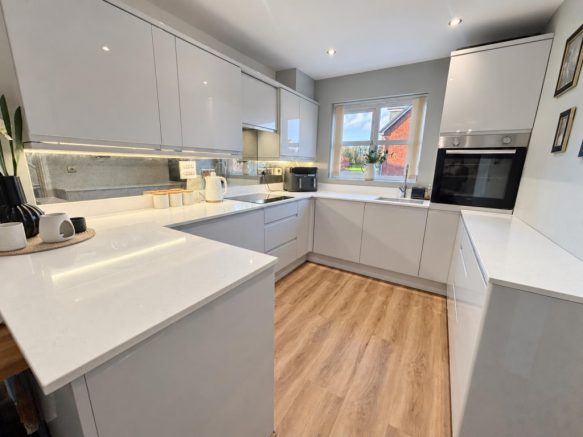 Mulberry Close, Radcliffe, Manchester photo 3