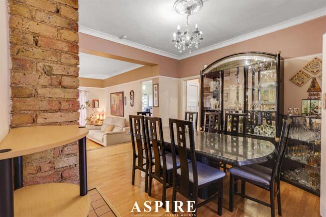 Tyler Avenue, Basildon photo 4