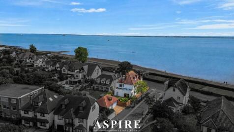 Video Tour Inside - Chalkwell Esplanade, Westcliff-On-Sea