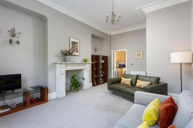2 bed Flat for sale Image 8