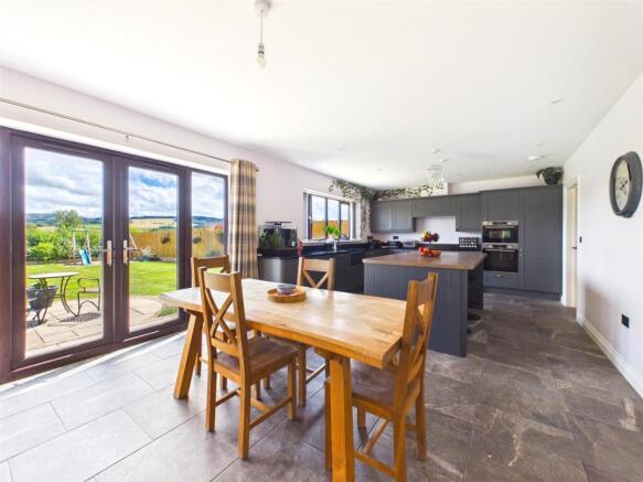 Maplestone Worthen Shrewsbury SY5 9HN photo 4