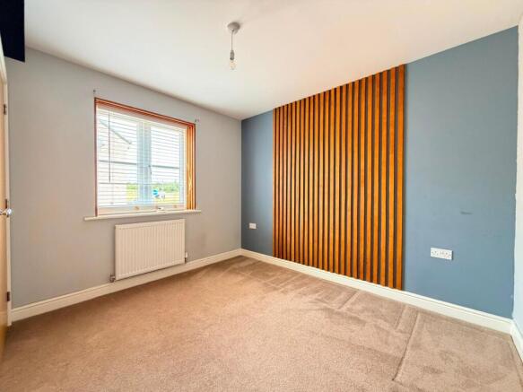 4 bed Semi-Detached for sale Image 7