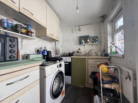 2 bed Terraced for sale Image 8