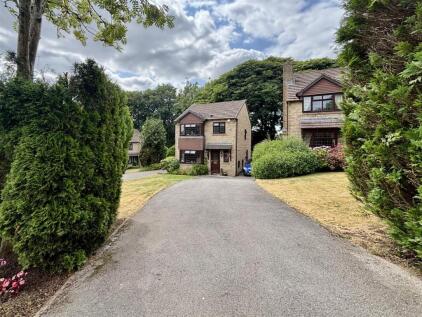 Cropredy Close, Queensbury, Bradford