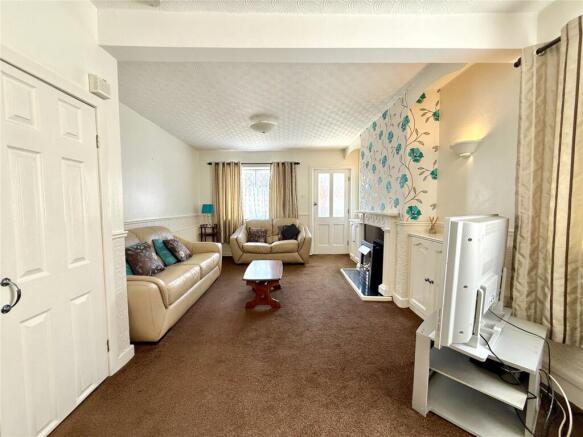 2 bed Semi-Detached for sale Image 4