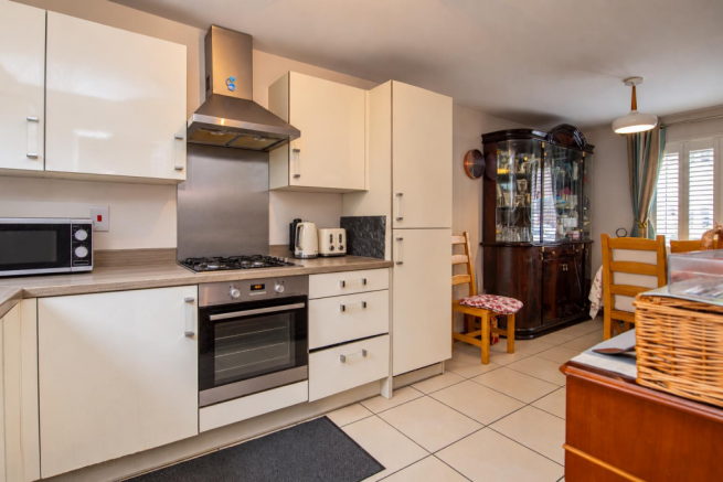 Chimney Crescent, Irthlingborough, Wellingborough photo 2