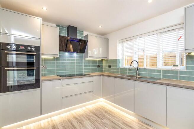 Kitchen/Breakfast Rm