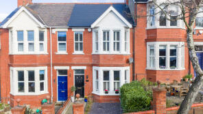 16, The Grove, Barry CF62 6RD