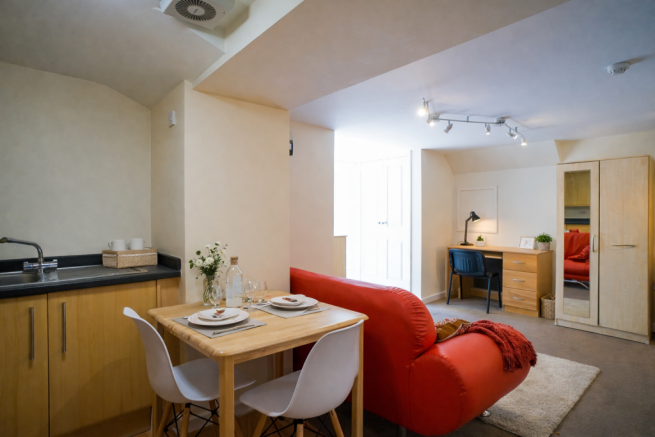 Studio to rent Image 6