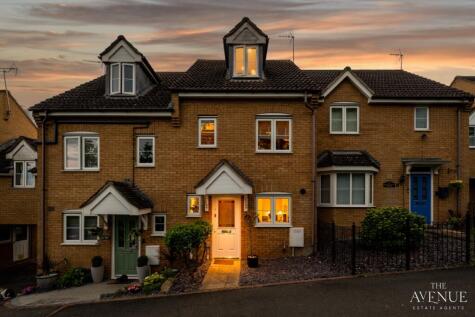Ringtail Close, Irthlingborough, NN9 5GG