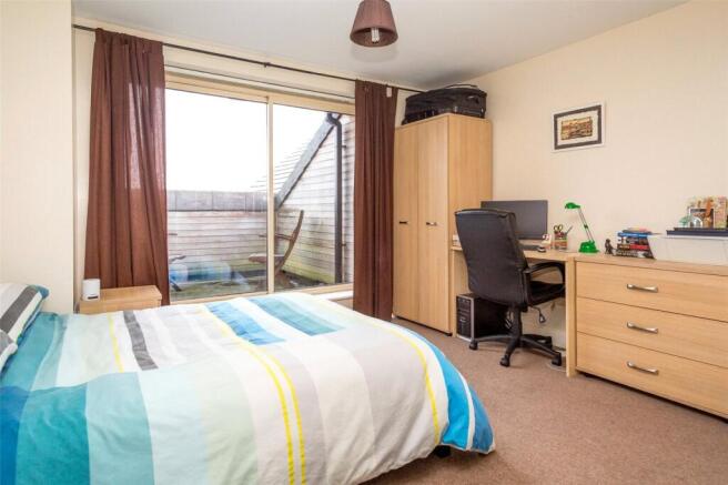 2 bed Flat to rent Image 4