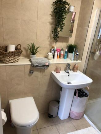 1 bed Apartment to rent Image 9