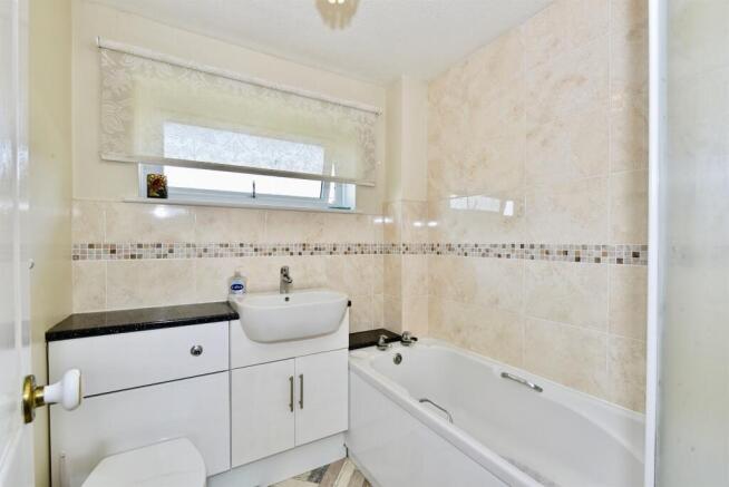3 bed Semi-Detached for sale Image 9