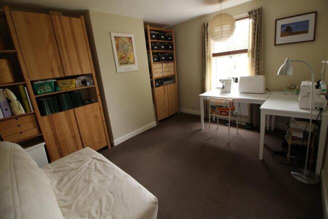 bedroom 2.JPG