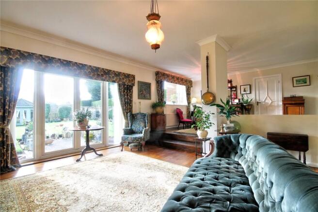 Lounge 3