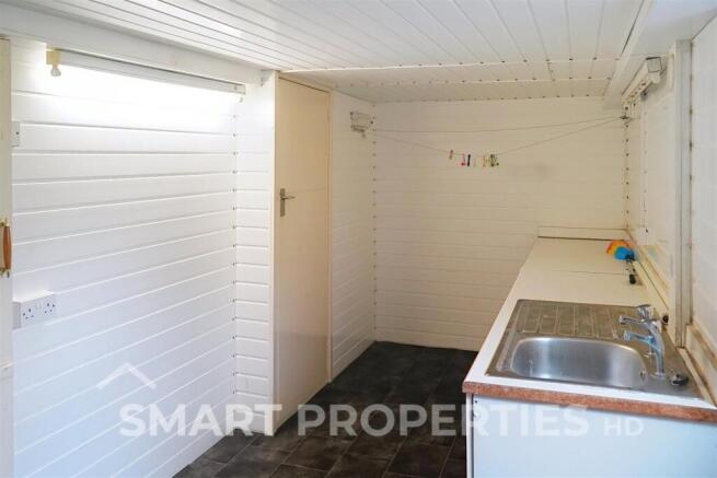 3 bed End of Terrace to rent Image 8