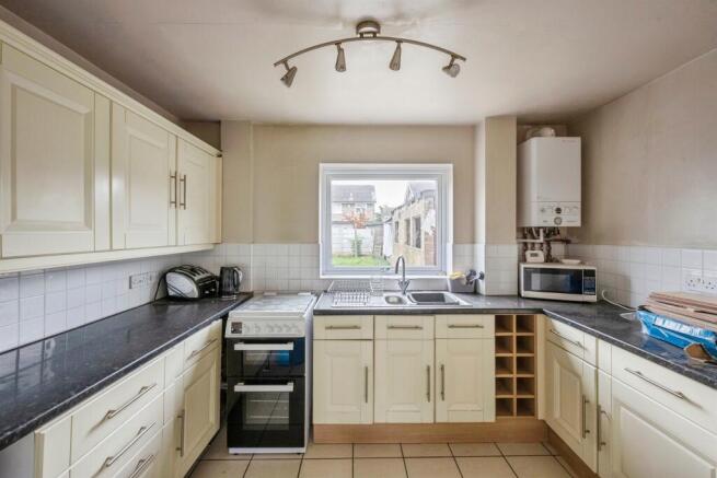Lutterworth Drive, Adwick-Le-Street, Doncaster photo 3