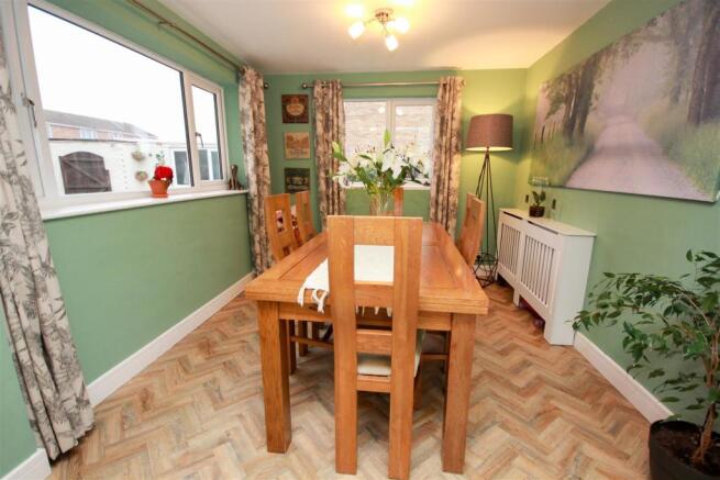 Dining Room.jpg