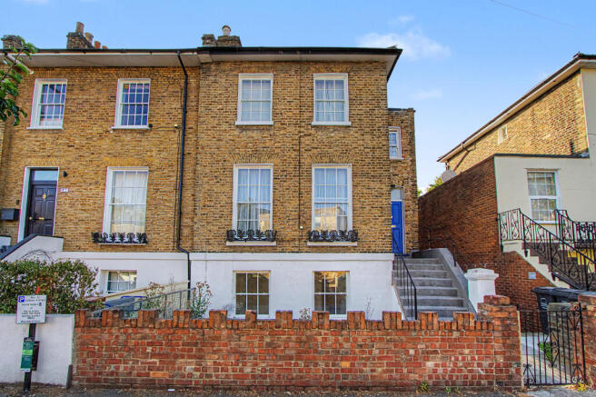 Flat A, 9 Stamford Road, Hackney, London, N1 4JP