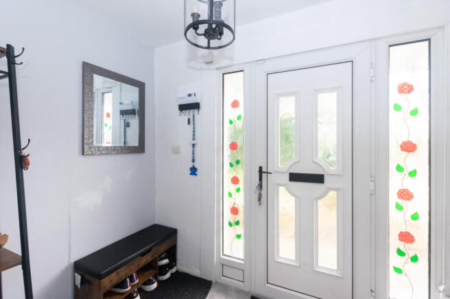 3 bed Semi-Detached for sale Image 9