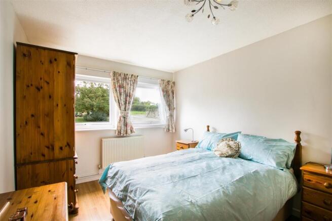 6_bedroom1_nineacres.jpg