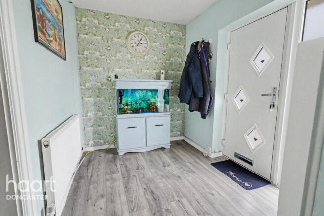 3 bed Semi-Detached for sale Image 6