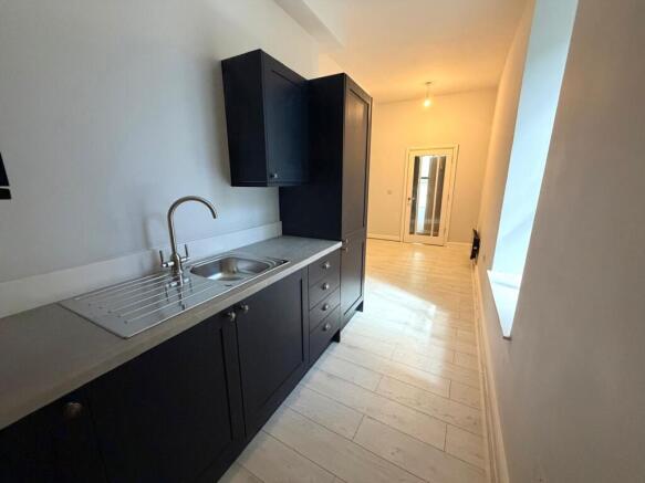 2 bed Not Specified to rent Image 3