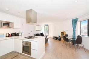Flat 4, 123 Watergarden Apartments, Sceptre Road, London E2 0JU