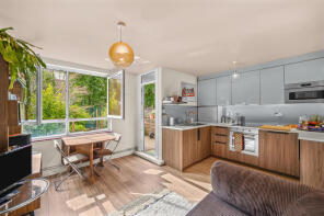 Flat 6c, Fern Court, Drakefell Road, London SE14 5SN