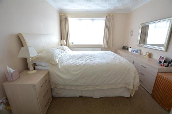 bed1b.JPG