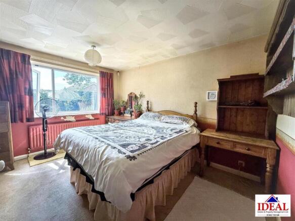 2 bed Detached Bungalow for sale Image 10