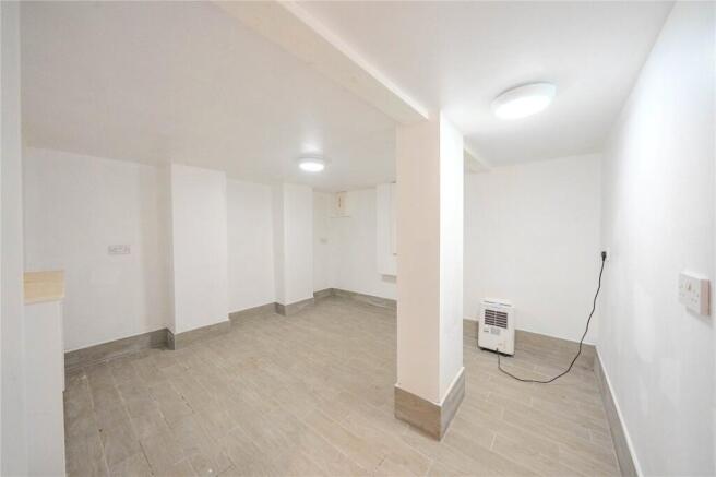 3 bed Town House for sale Image 10