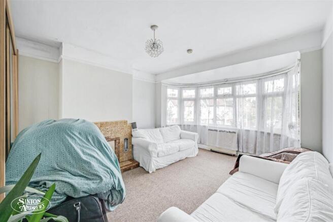 134a Midhurst Road-2.jpg