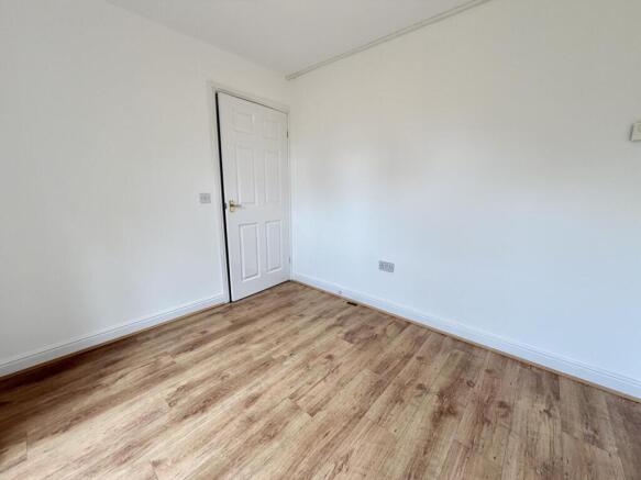 3 bed Semi-Detached for sale Image 7