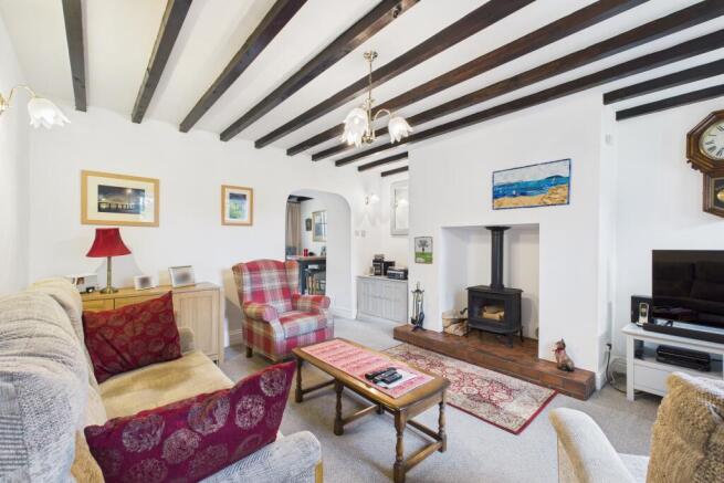 CAM04201G0-PR0102-STILL017