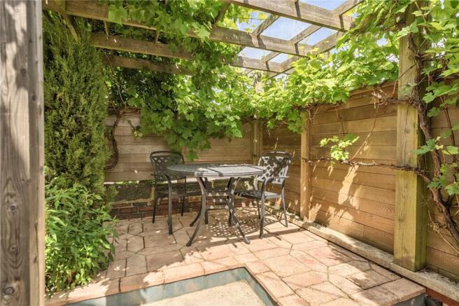 3 bed Terraced for sale Image 10